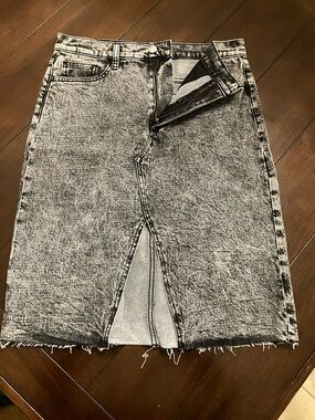 Joe's Jeans Black Acid-Wash Denim Skirt